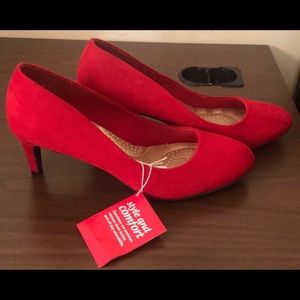 Dexflex Red Pumps - NWOT
